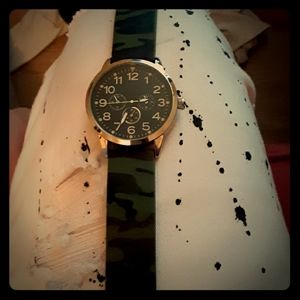 Brezela stainless steel watch